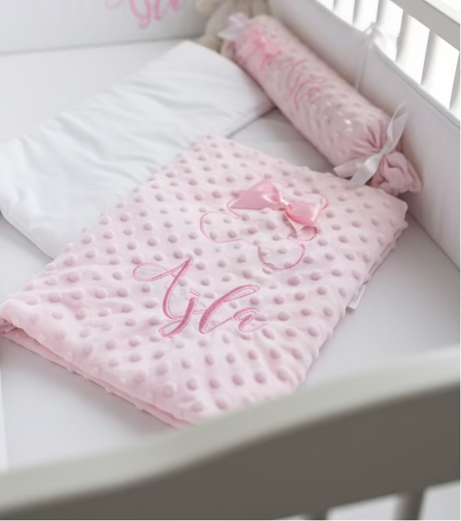 Geschenkset Babydecke + personalisiertes Anti-Roll-Kissen + Nachtlicht